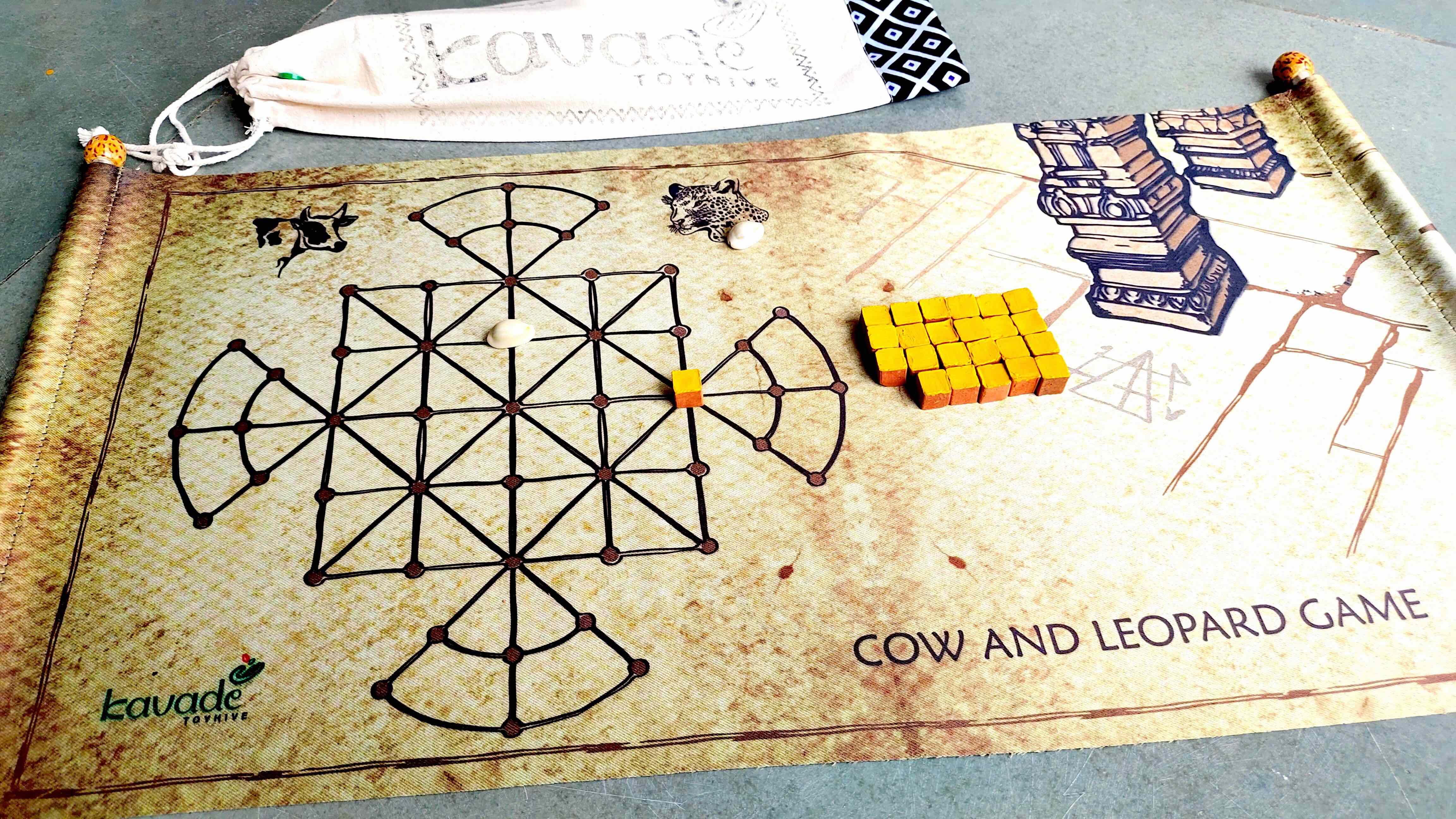 Cow & Leopard Game Set (Temple series Scroll)